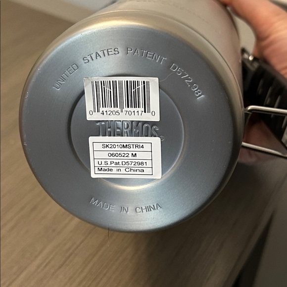 Thermos Stainless Steel Flask 40ox - Hot/Cold 24 Hours - Picture 7 of 11